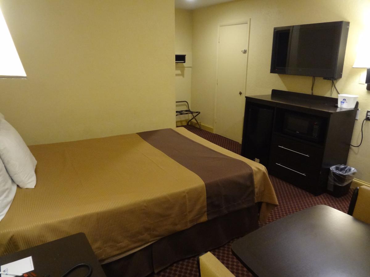 Americas Best Value Inn - Goldsboro Esterno foto